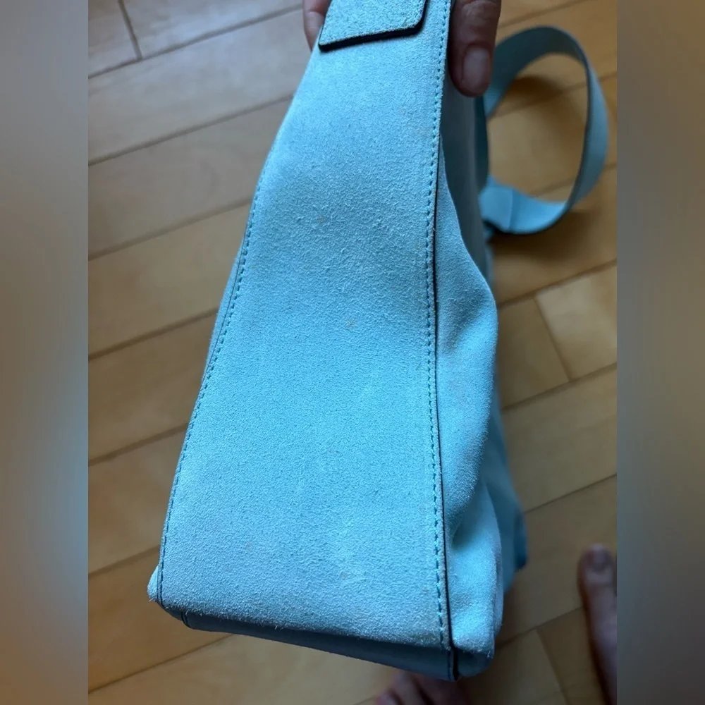 Ecco zip closure